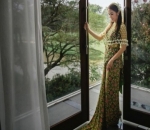 Sesi foto Momo Geisha di Balkon